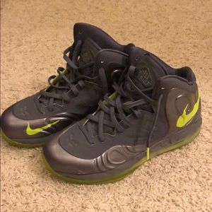 Nike Hyperposite Atomic Green